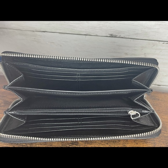 Coach Wallet - Picture 5 of 5